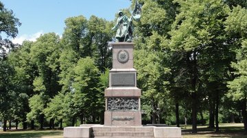 Sowjetisches Ehrenmal in Dresden (erbaut im November 1945 als erstes sowjetisches Denkmal auf deutschem Boden)