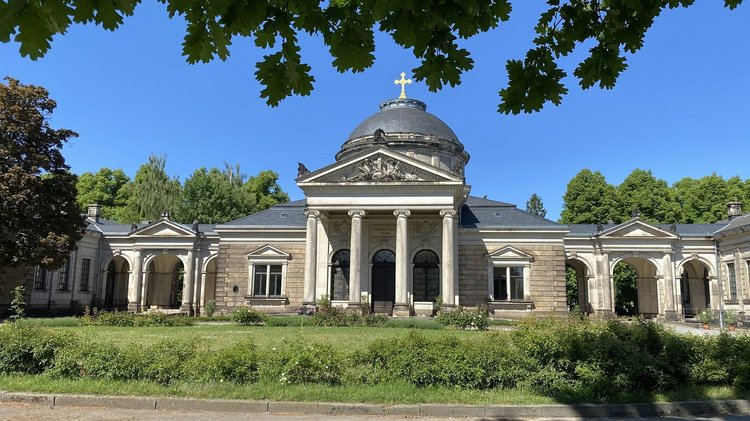Feierhalle Johannisfriedhof